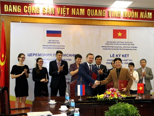 Vietnam-Russie: signature d’un accord de coopération culturelle - ảnh 1